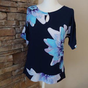 NWT Jaclyn Smith Size S top